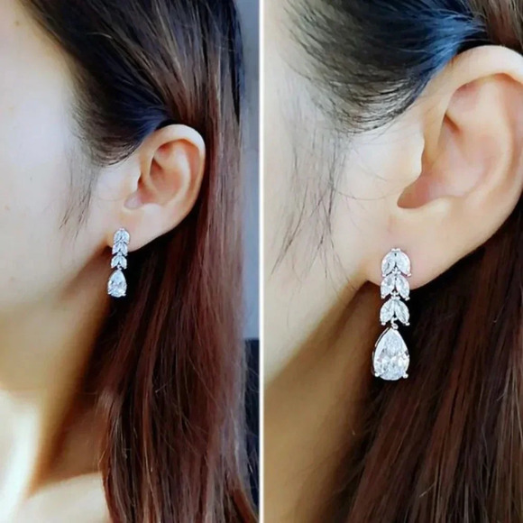 NEW 18k White Gold Diamond Crystal Drop Earrings